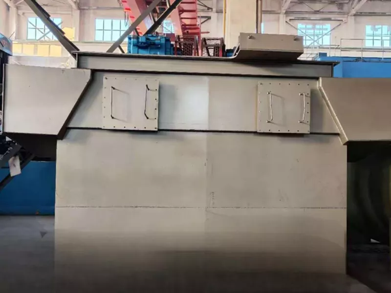 Vertikal omrørt mølle